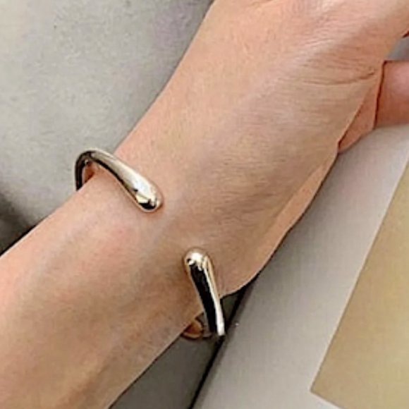 IRREGULAR BANGLE BRACELET STERLING SILVER STAMPED .925 - Picture 7 of 9